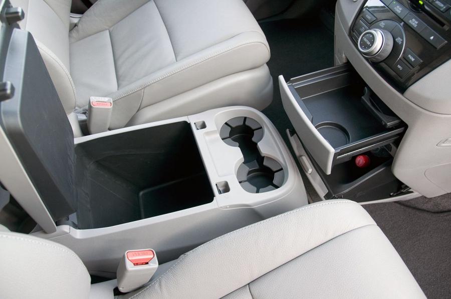  Honda Odyssey 2011 года  (фото 12 из 162)